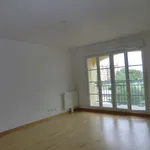 Rent 3 bedroom apartment of 61 m² in REIMS