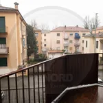 Affitto 3 camera appartamento di 65 m² in Pavia