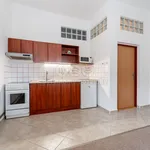 Rent 2 bedroom apartment of 40 m² in Habry