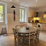 Appartement de 106 m² avec 2 chambre(s) en location à Joyeuse