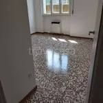 Affitto 3 camera appartamento di 80 m² in Lavena Ponte Tresa