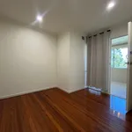 Rent 5 bedroom house in Mount Gravatt East