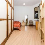 Rent a room of 150 m² in madrid