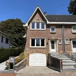 Huur 3 slaapkamer huis van 478 m² in Meise