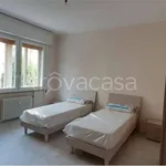 Rent 1 bedroom apartment of 100 m² in Mantova