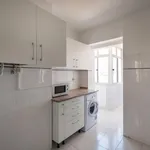 Rent 3 bedroom apartment in Lisbon