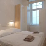 Miete 2 Schlafzimmer wohnung von 753 m² in vienna