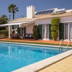 Rent 4 bedroom house of 200 m² in Luz