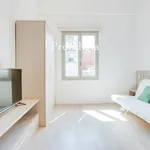 Rent 1 bedroom apartment of 35 m² in Barcelona