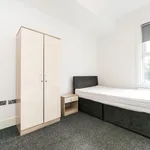 Rent 6 bedroom house in Leeds