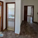 Rent 4 bedroom apartment of 100 m² in Aprilia