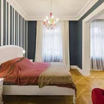 Rent 2 bedroom apartment of 92 m² in Prague