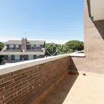 Rent 4 bedroom house of 239 m² in Barcelona