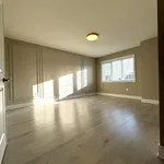 Appartement de 4154 m² avec 3 chambre(s) en location à Whitby