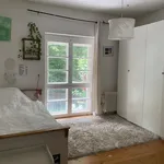 Miete 4 Schlafzimmer wohnung von 200 m² in Kleinmachnow