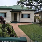 Rent 4 bedroom house in Fairy Meadow