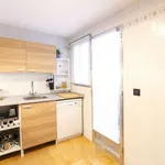 Rent a room of 110 m² in valencia