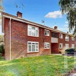 Maisonette to rent in Dickens Road, Crawley RH10