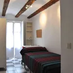 Rent a room of 92 m² in valencia