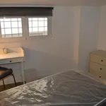 Rent 4 bedroom apartment in Lisbon