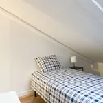 Rent a room in lisbon