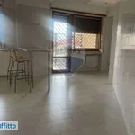 Affitto 6 camera appartamento di 170 m² in Rome