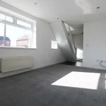 Rent 3 bedroom flat in North East England