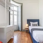 Rent 7 bedroom apartment in Lisbon