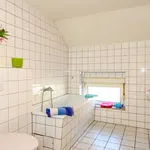 Rent 4 bedroom apartment of 100 m² in Bonn