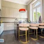 Rent 6 bedroom apartment of 215 m² in Rome