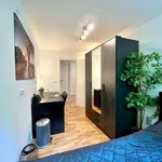 Rent a room of 95 m² in Munich