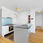 Rent 2 bedroom apartment in Melbourne