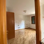 Rent 4 bedroom apartment of 90 m² in Padova