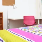 Alquilar 4 dormitorio apartamento en Seville