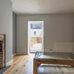 Rent 3 bedroom house in South East England