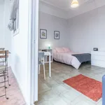 Rent 5 bedroom apartment in Valencia