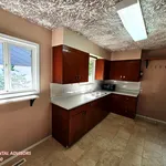 Maison de 1033 m² avec 3 chambre(s) en location à Edmonton