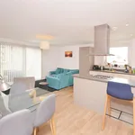 Rent 2 bedroom flat in Essex