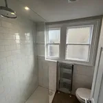 Rent 3 bedroom flat in Brighton