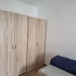 Rent 3 bedroom apartment of 50 m² in Kecskemét