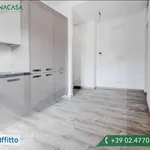 Rent 3 bedroom apartment of 70 m² in Milan