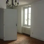 Rent 3 bedroom apartment of 103 m² in Montmorillon