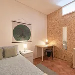 Rent 8 bedroom apartment in Porto