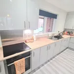 Rent 3 bedroom apartment in East Midlands