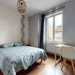 Appartement de 10 m² avec 4 chambre(s) en location à Saint-Étienne