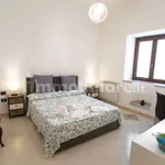 Rent 4 bedroom apartment of 100 m² in Palermo