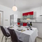 Najam 3 spavaće sobe stan od 64 m² u Grad Rijeka