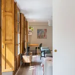 Rent 4 bedroom apartment in barcelona