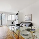 Rent 2 bedroom apartment of 30 m² in Paris