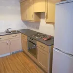 Rent 3 bedroom flat in South East England